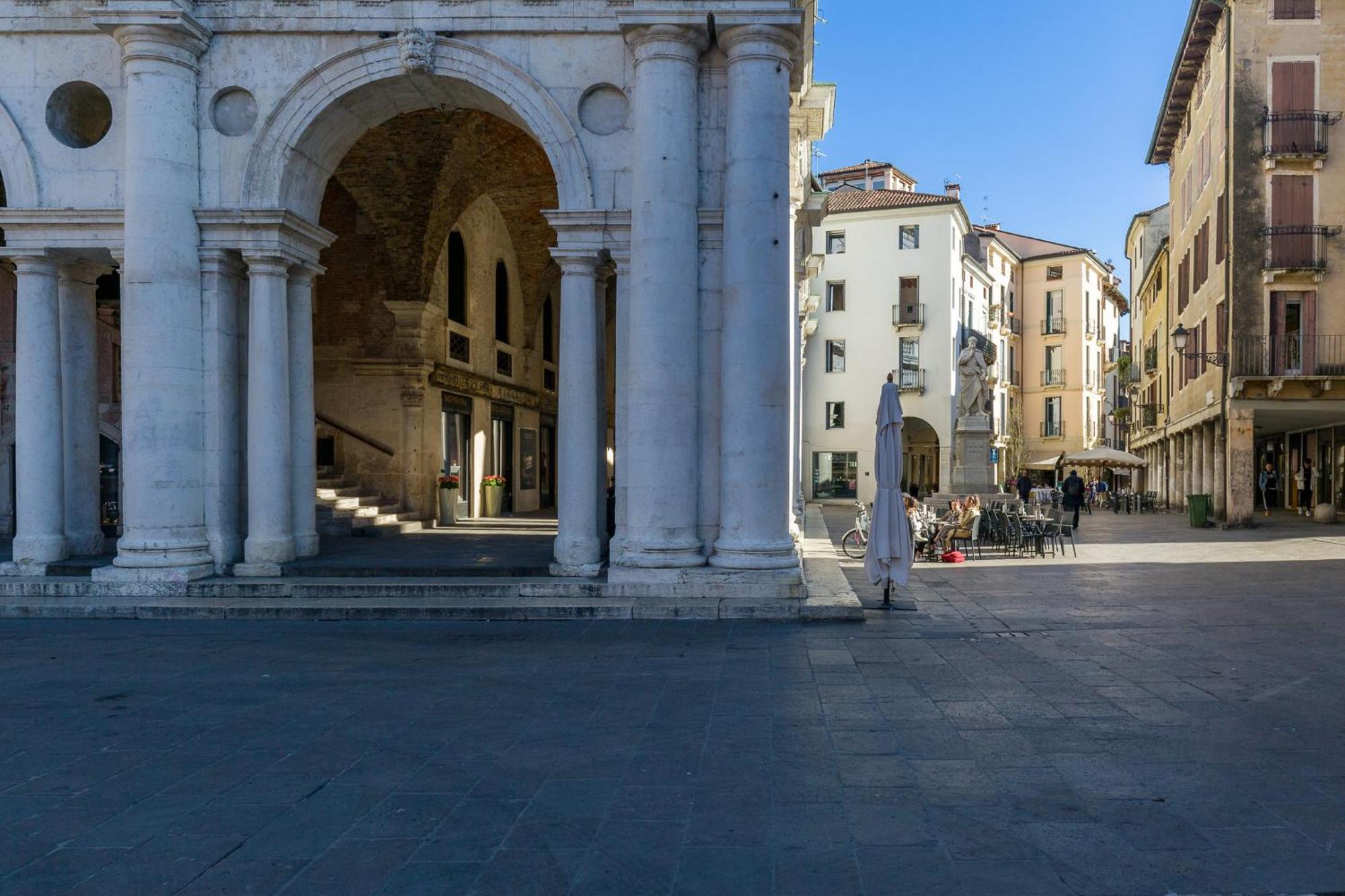 Il Campanile Lägenhet Vicenza Exteriör bild